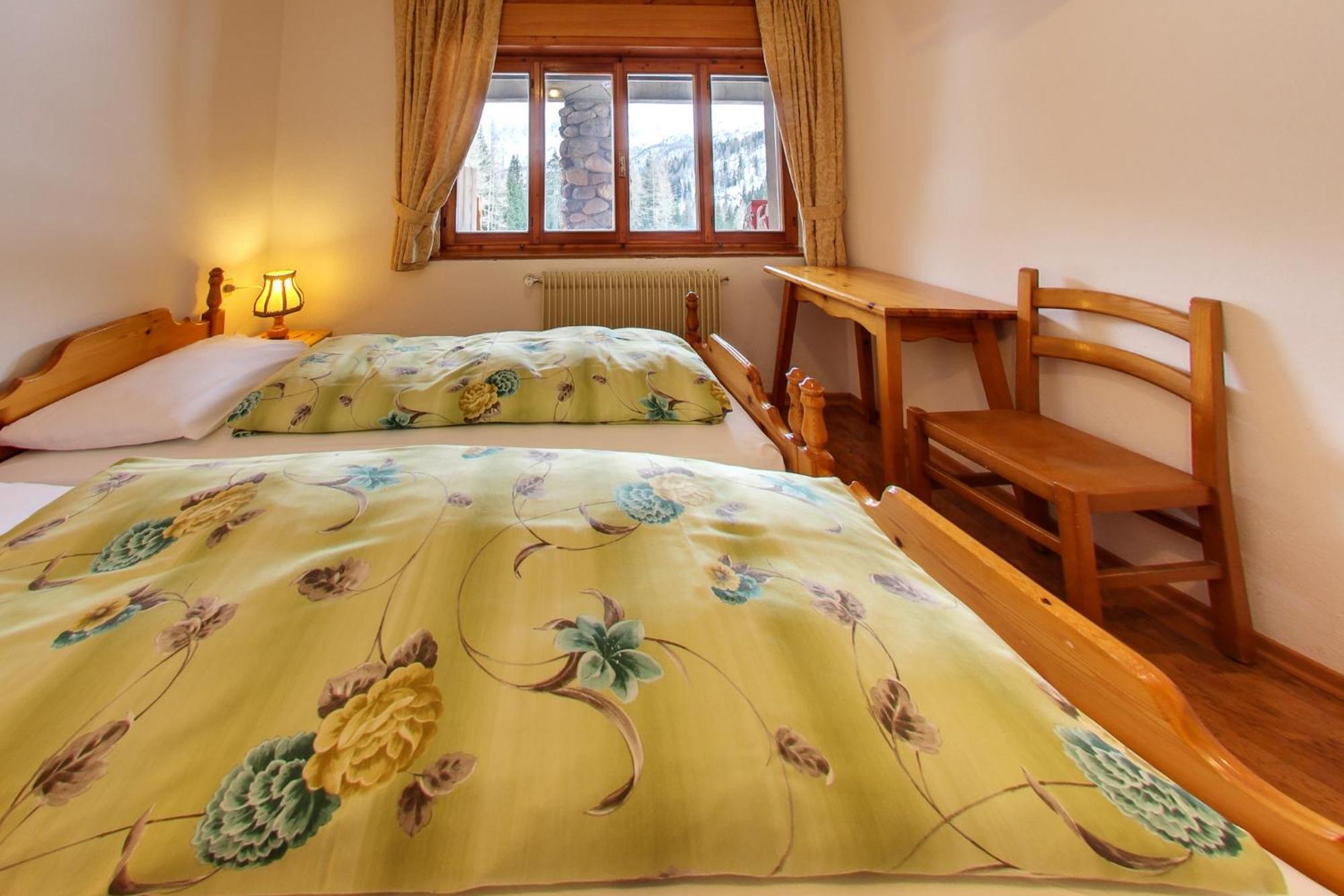 Rifugio Flora Alpina Hotel Passo San Pellegrino Exterior photo